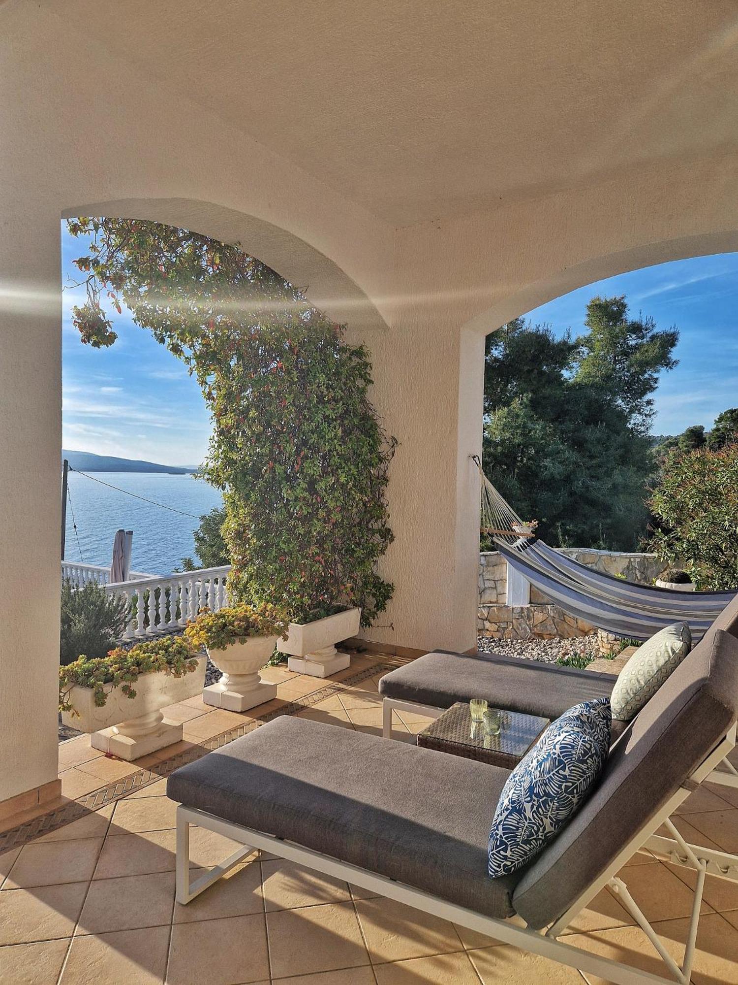 Villa Ensoleillee Solta Kroatien Stomorska Luaran gambar